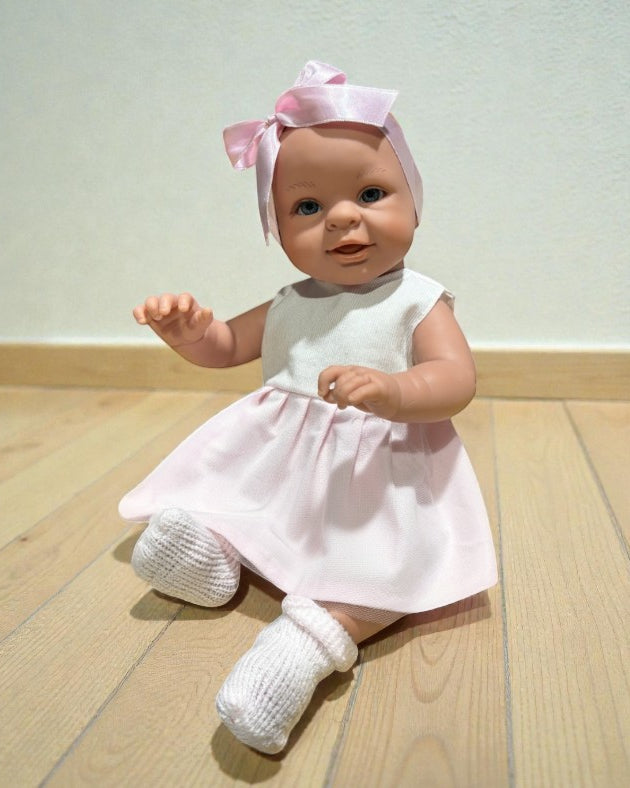 Bebenita 18-inch handmade Spanish baby dolls in boy and girl versions with European outfits