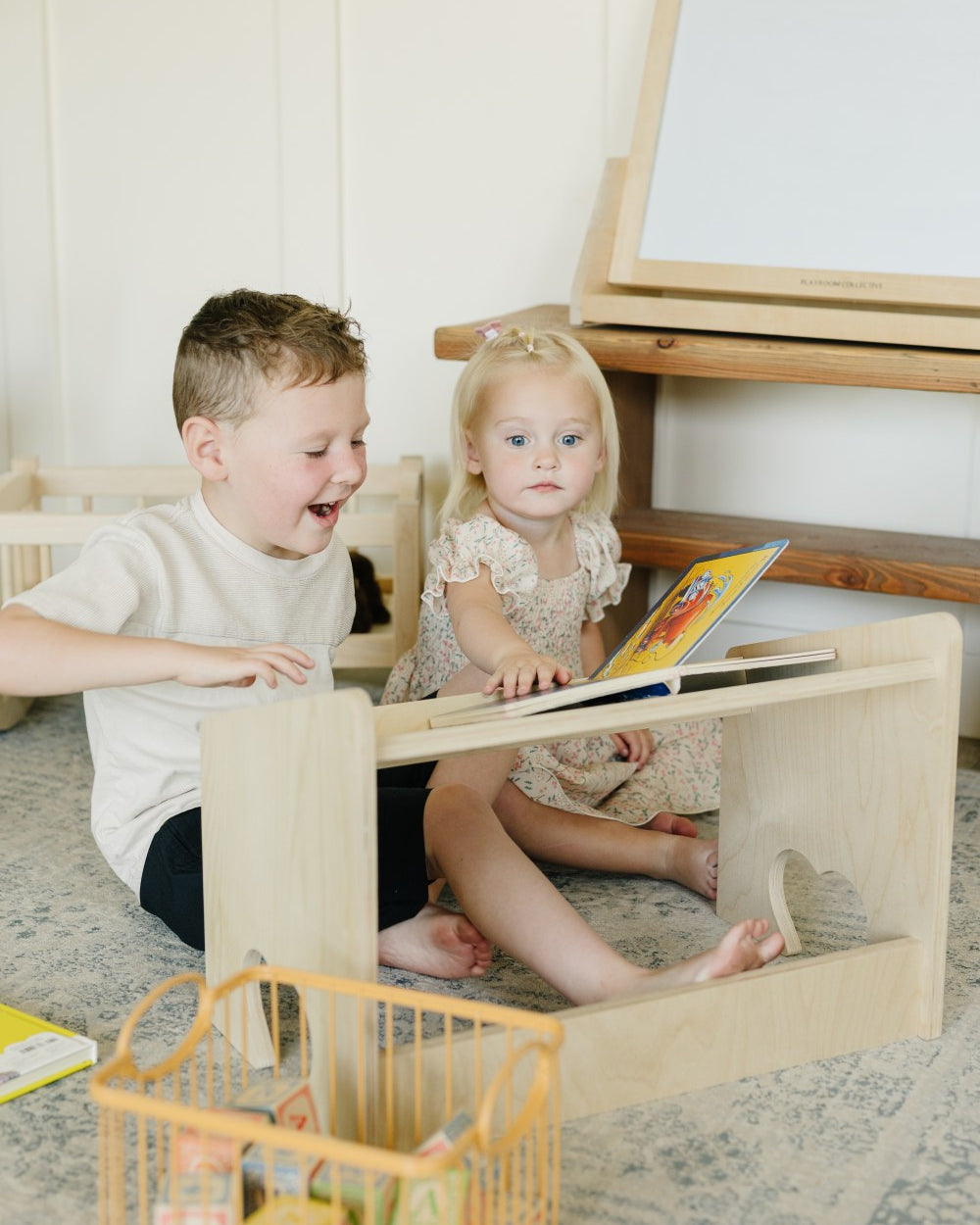 2_Children_Reading_on_Lap_Desk