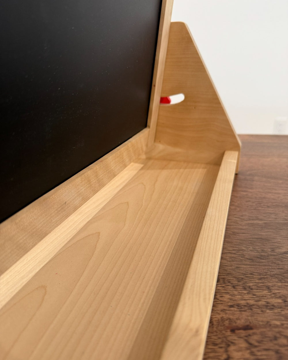 Close up of Tabletop Easel