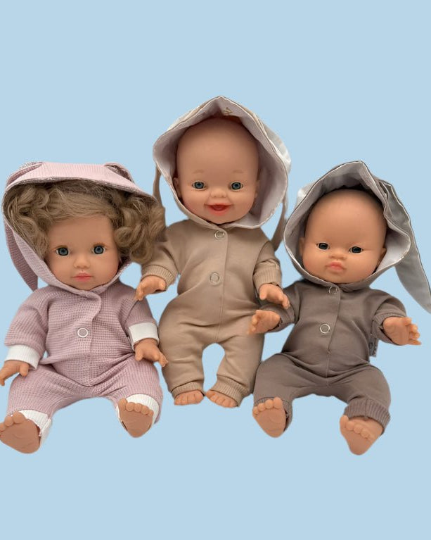 Heirloom-quality baby doll clothes for keepsakes