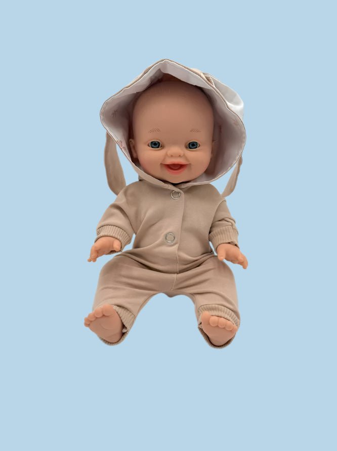 Historical doll clothes patterns with authenticity