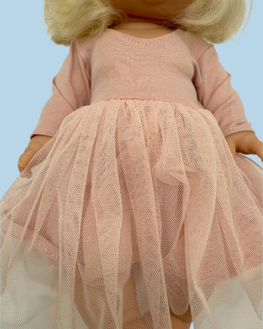 Step-by-step doll clothes sewing patterns