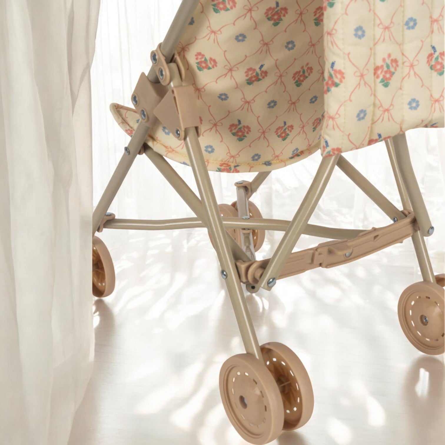 Fleur Decor Stroller Playroom