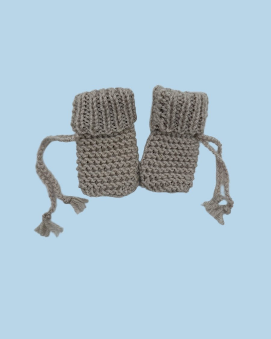 Doll shoes in beige