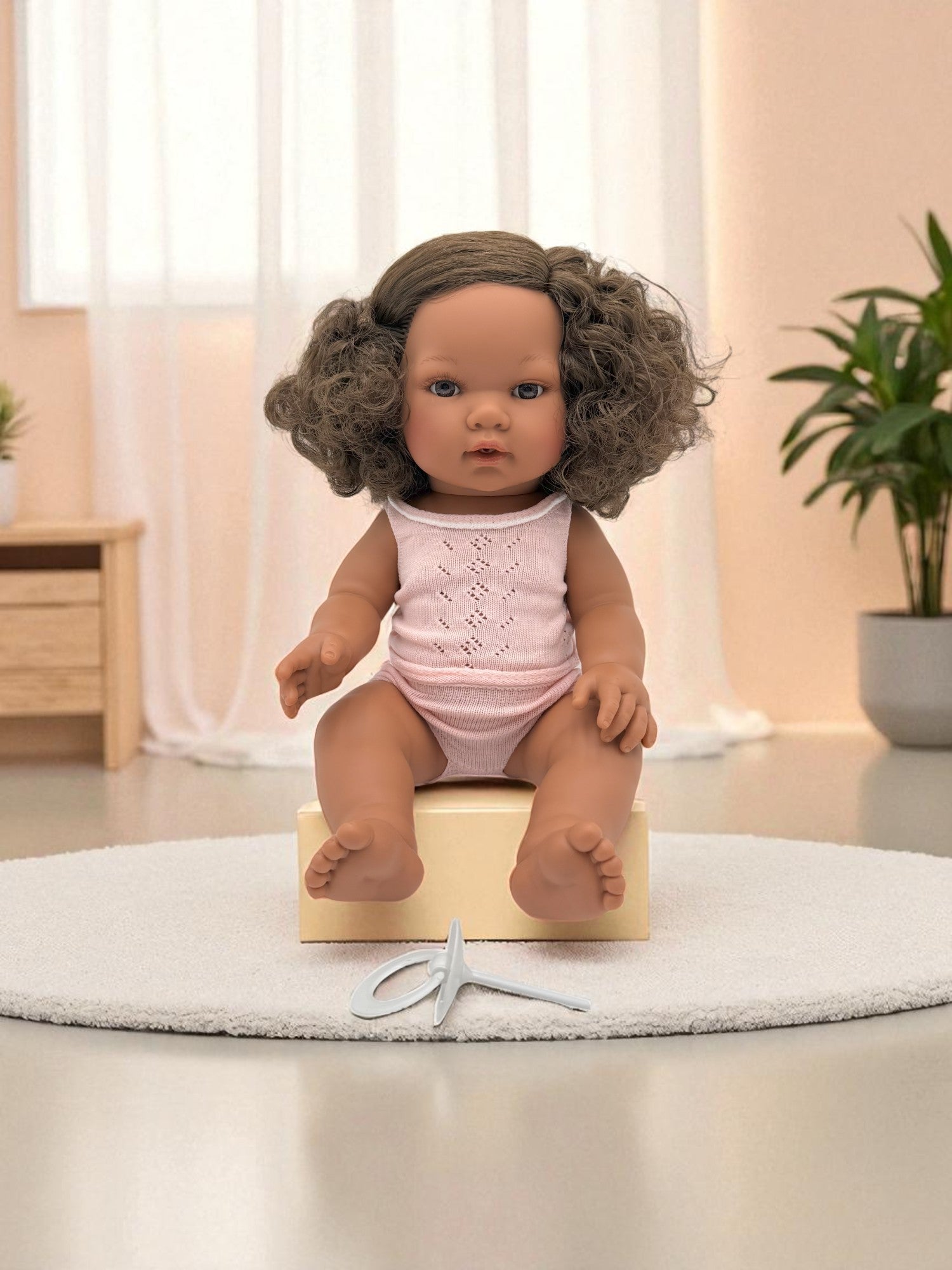 Havana doll's expressive face and lifelike features for pretend play