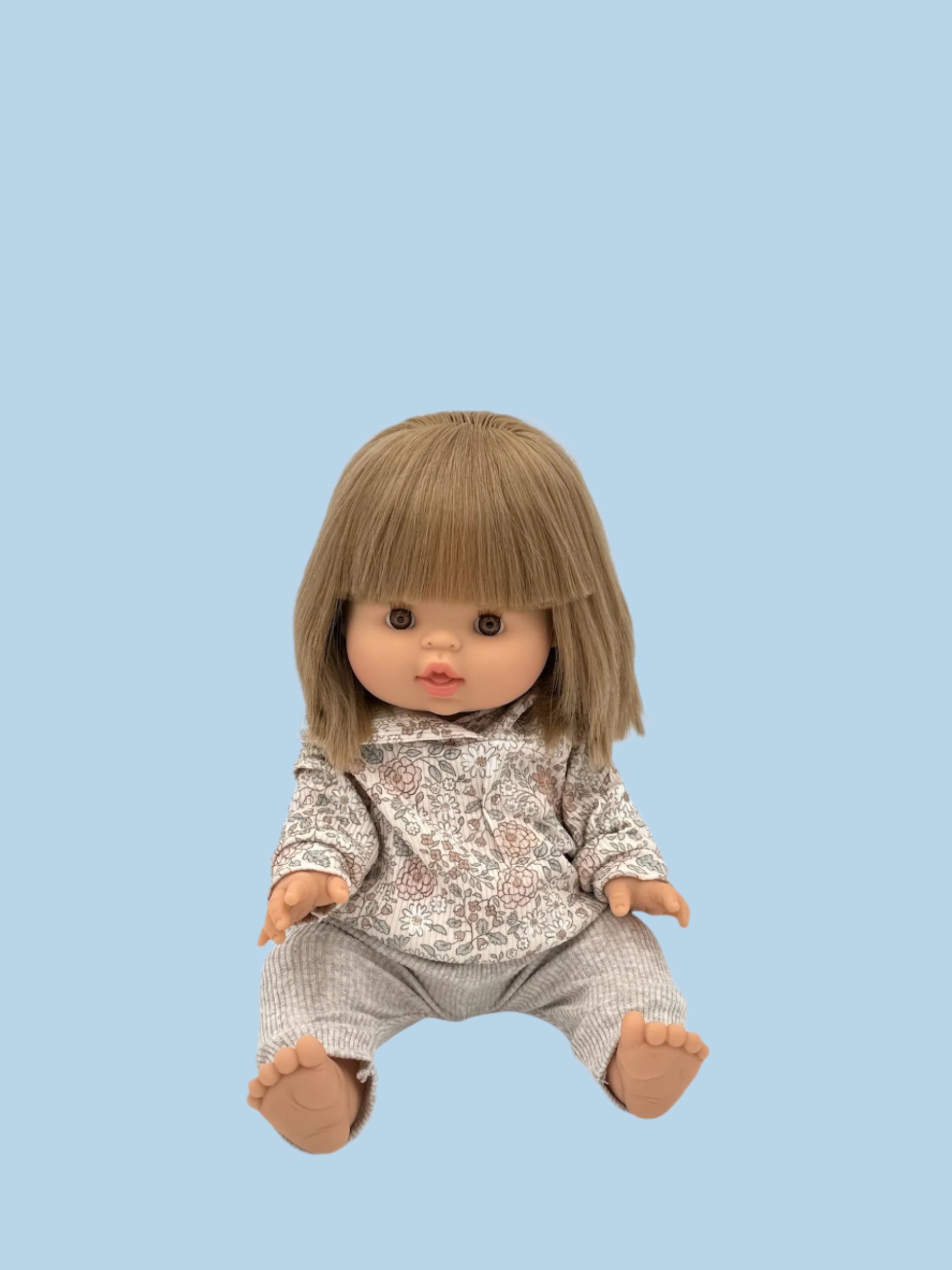Doll wardrobe essentials for daily play scenarios