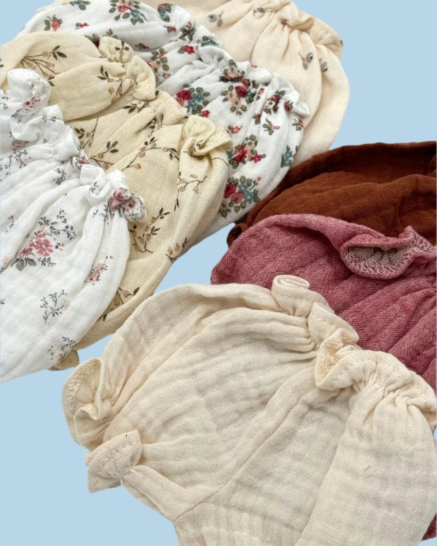 Girl doll outfit with feminine details