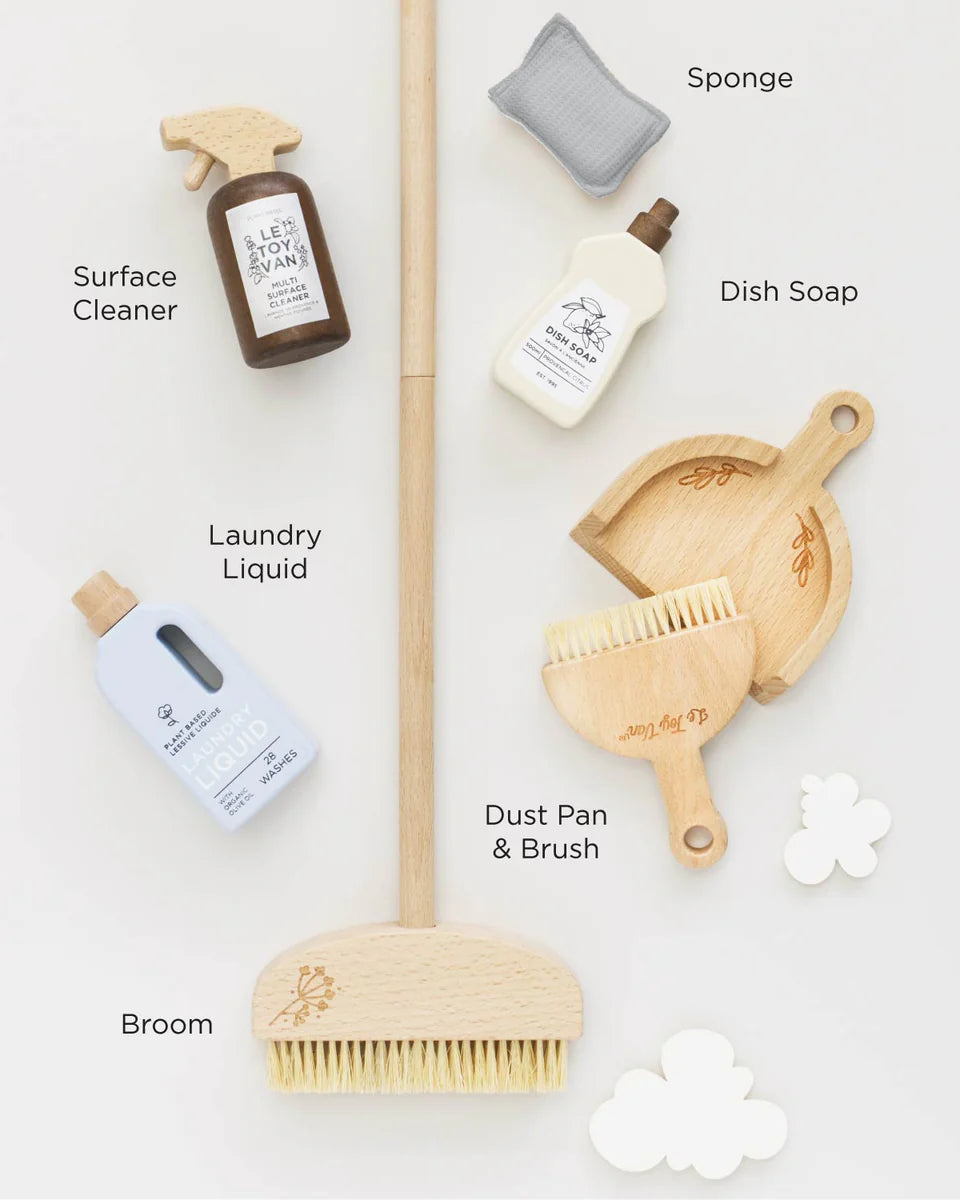 Le Toy Van Cleaning Set