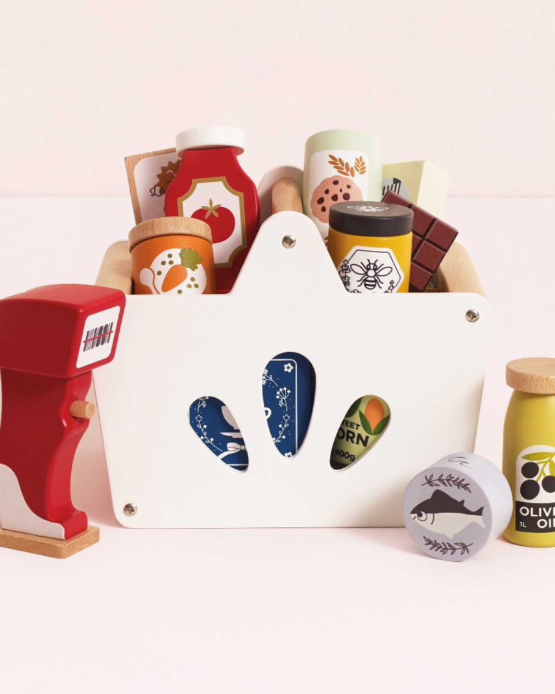 Le Toy Van wooden grocery set with shopping basket scanner and 16 food items
