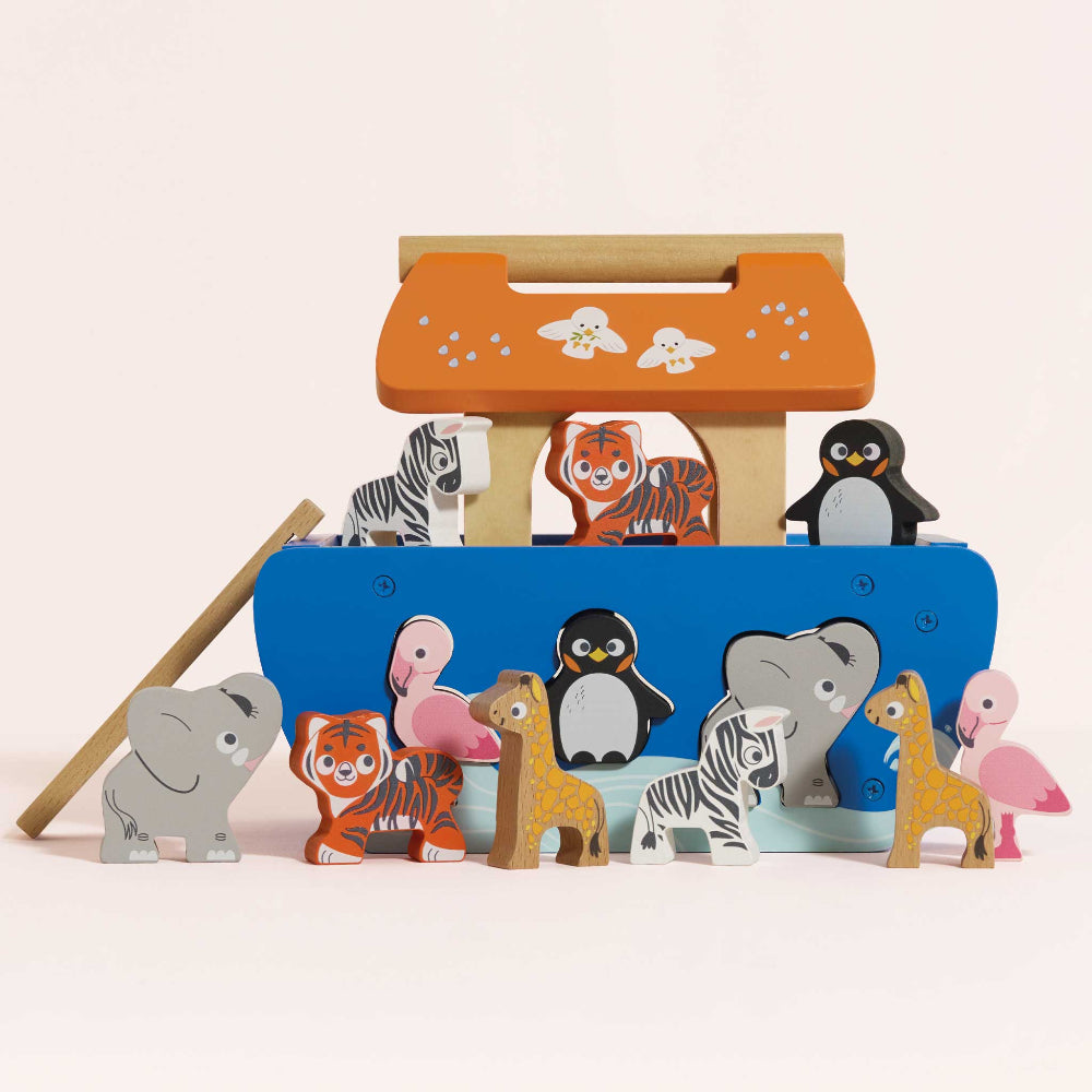 Bright wooden ark toy with six pairs of animals and carry handle
