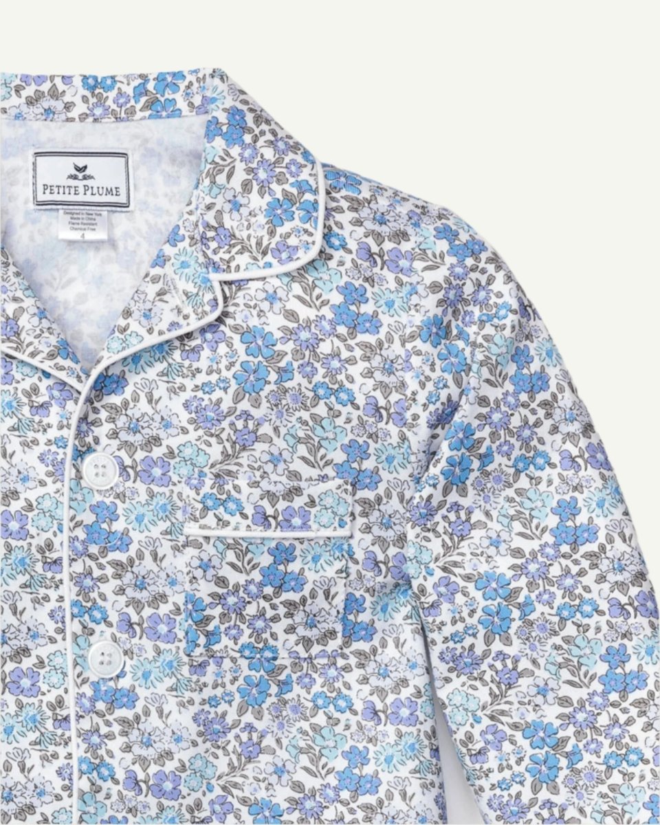 Festive pajamas for kids girls with seasonal motifs