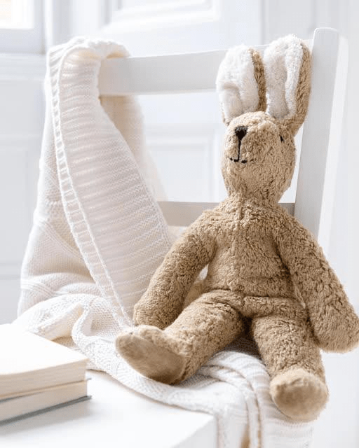 Soft organic cotton Senger Naturwelt beige rabbit with characteristic texture