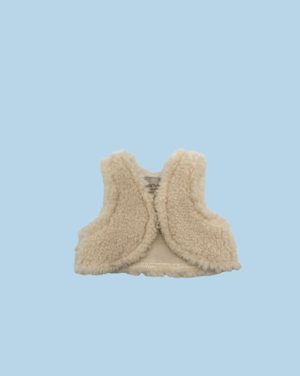 Doll clothes designed for easy dressing and undressing
