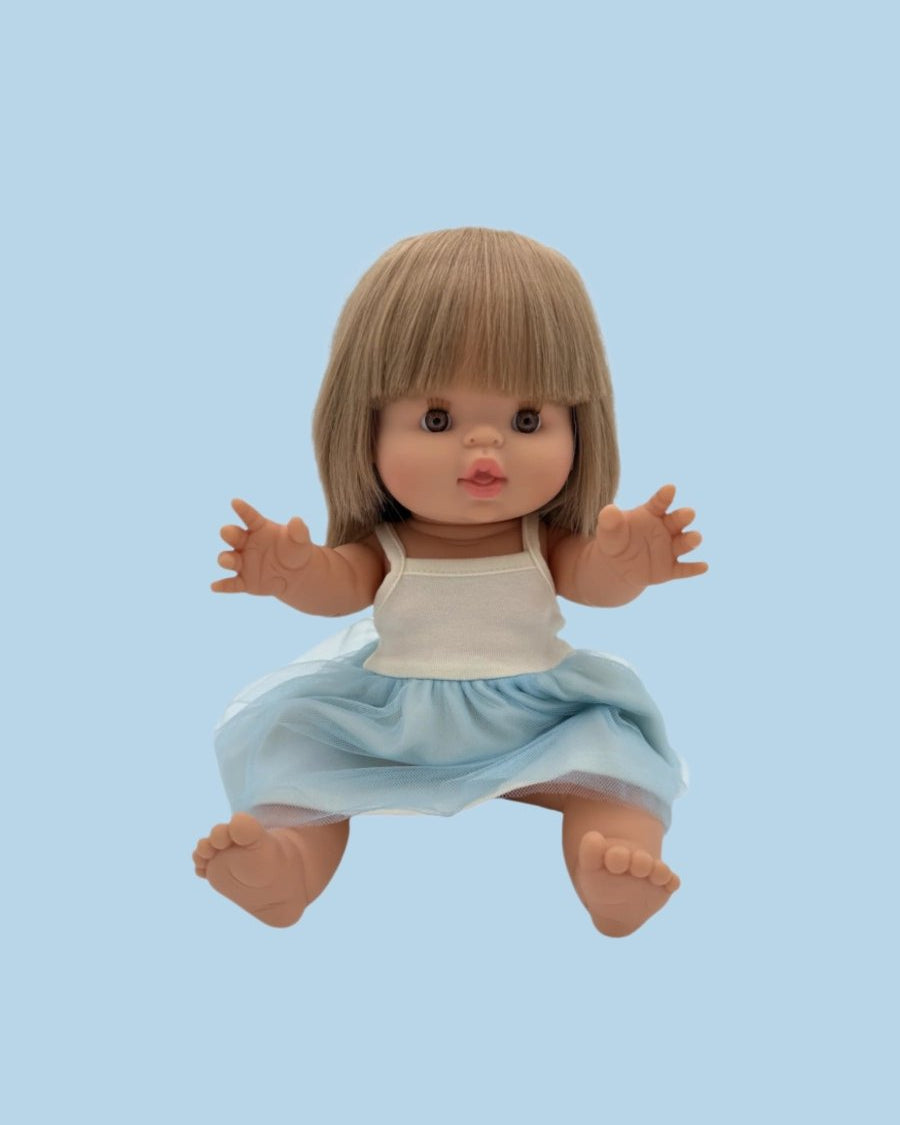 Preppy baby doll clothes with classic elements