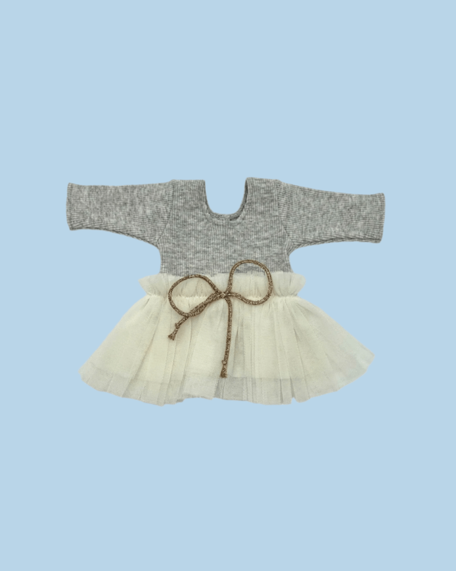 Baby doll fashion designed for tactile exploration
