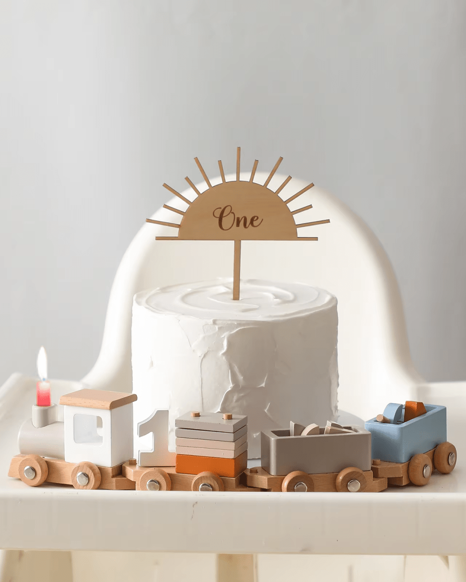 Child-friendly wooden Montessori train with smooth-rolling wheels and tactile play features
