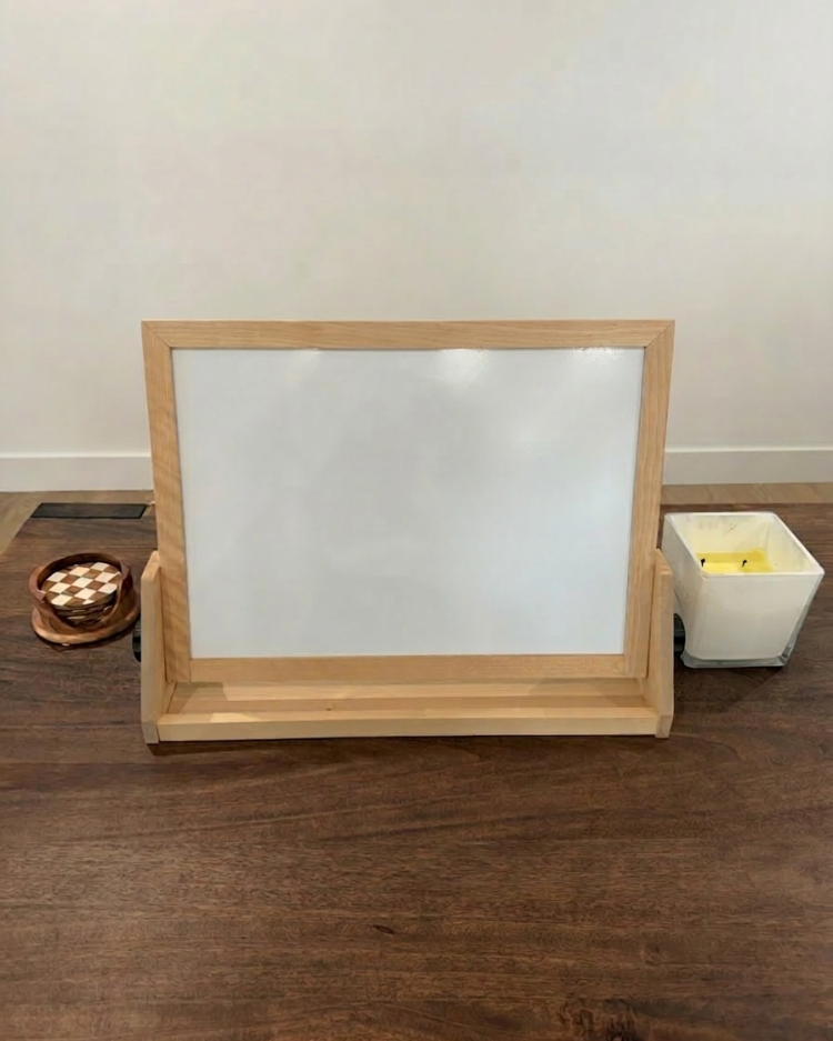 Wooden Tabletop Easel 2