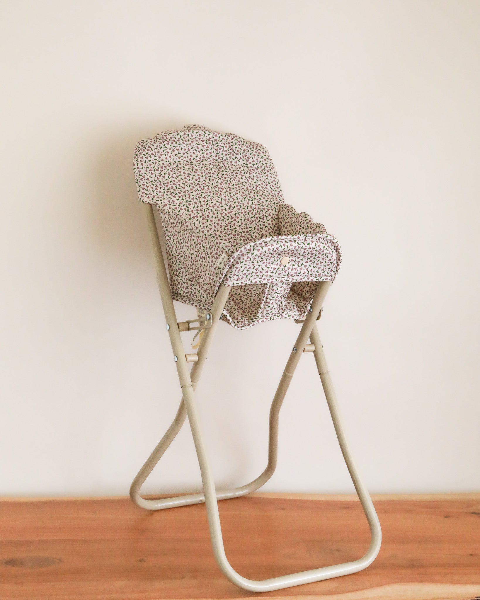 Doll High Chair - Milk Tank