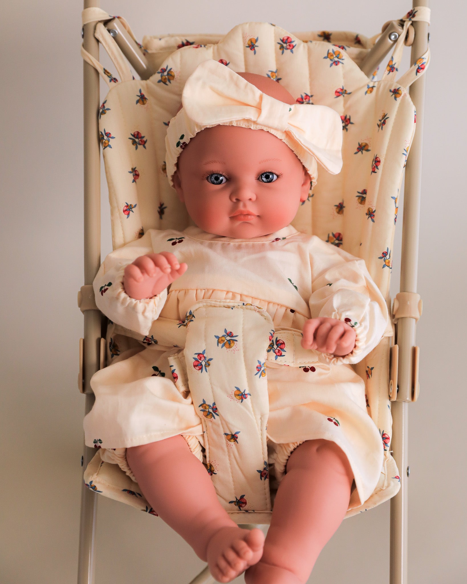 doll stroller, stroller for dolls, doll pram, toy stroller, doll accessories