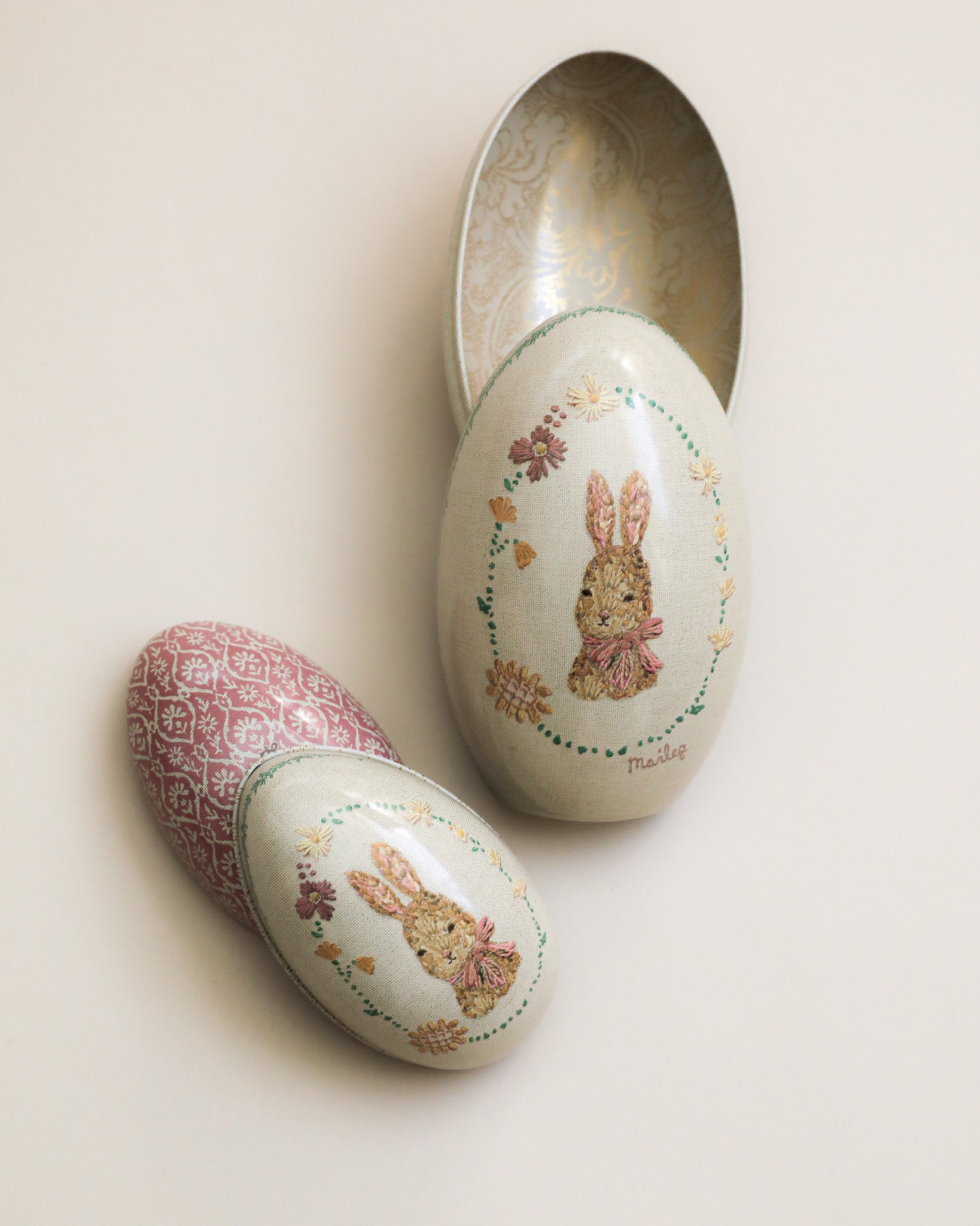 Maileg, Maileg egg, Easter egg, Fillable egg, Metal Egg, Easter Toys, Easter Egg Hunt