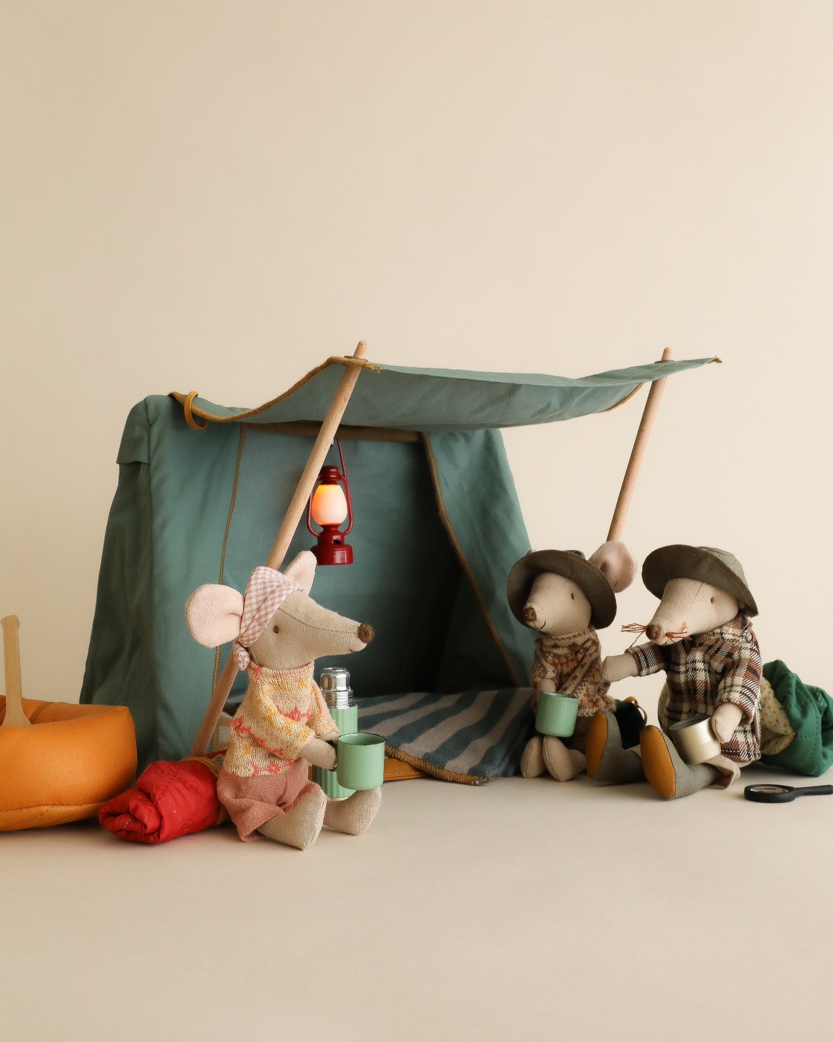 Maileg Hiker Mouse, Big Brother