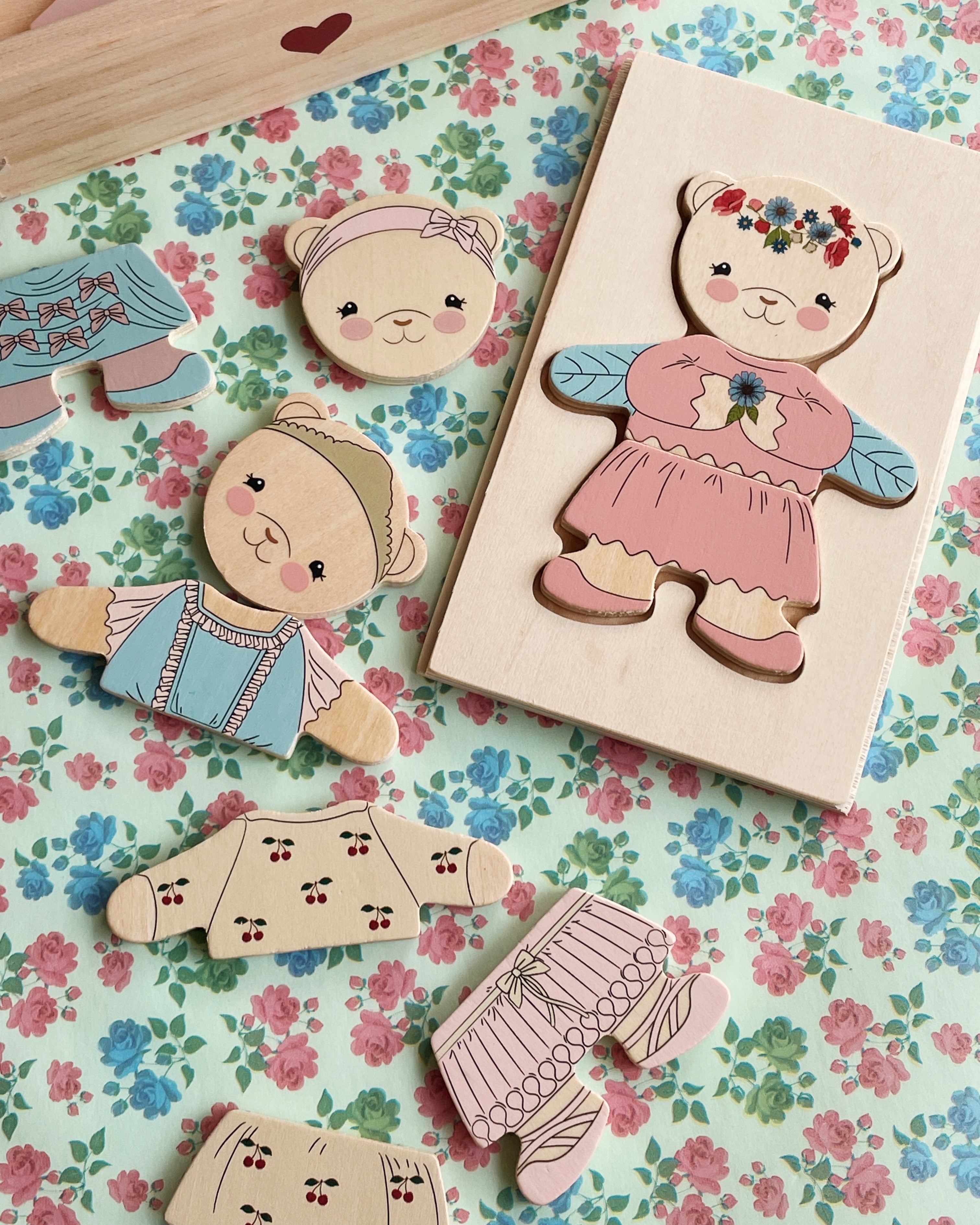 Wooden Teddy Dress-up Puzzle