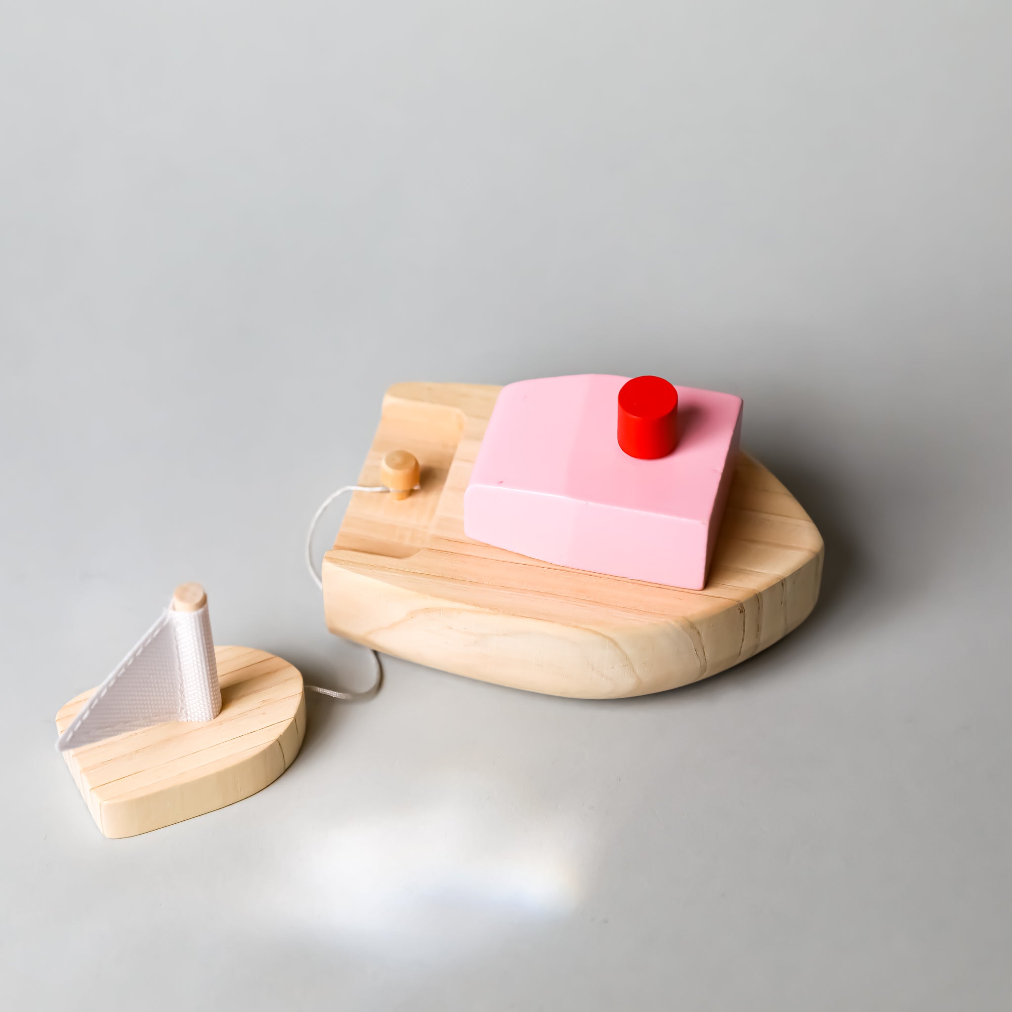 Wooden Wind-up Bath Boat by Kiko+ & gg*