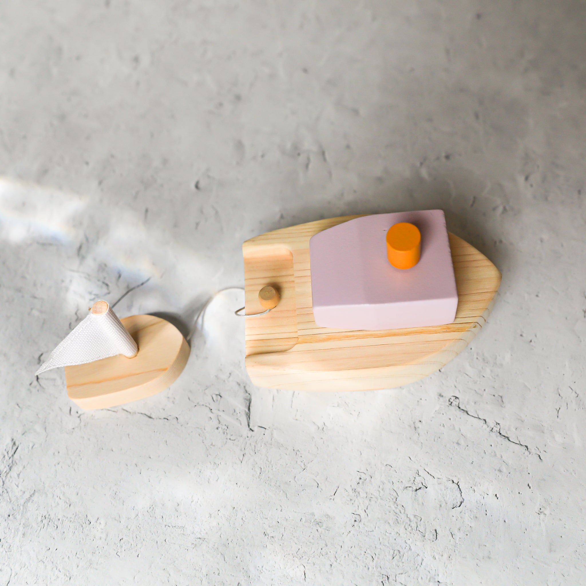 Wooden Wind-up Bath Boat by Kiko+ & gg*