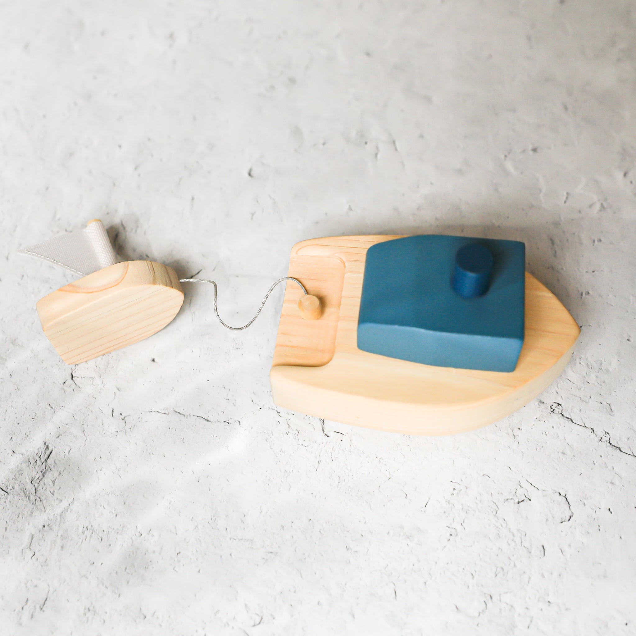 Wooden Wind-up Bath Boat by Kiko+ & gg*