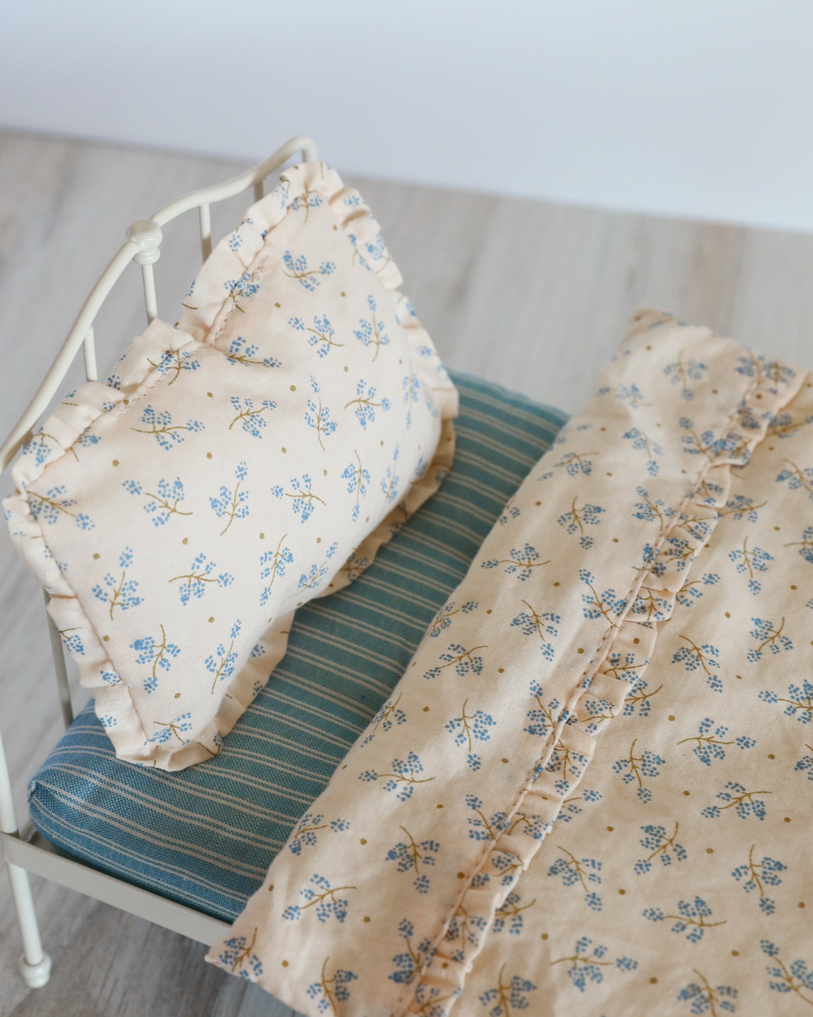 Maileg | Miniature Bed, Mini - Blue