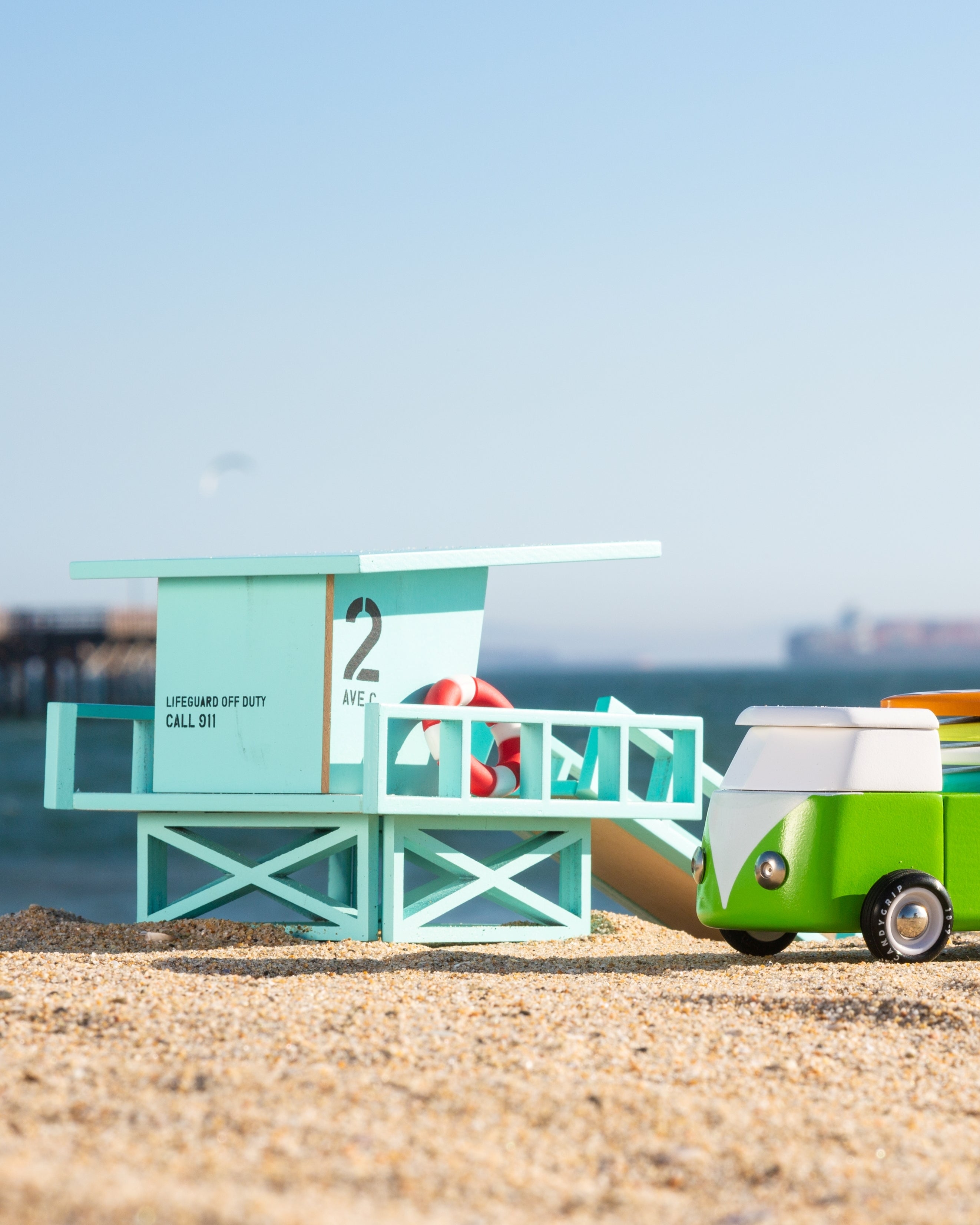 Candylab Toys | Malibu Lifeguard Tower