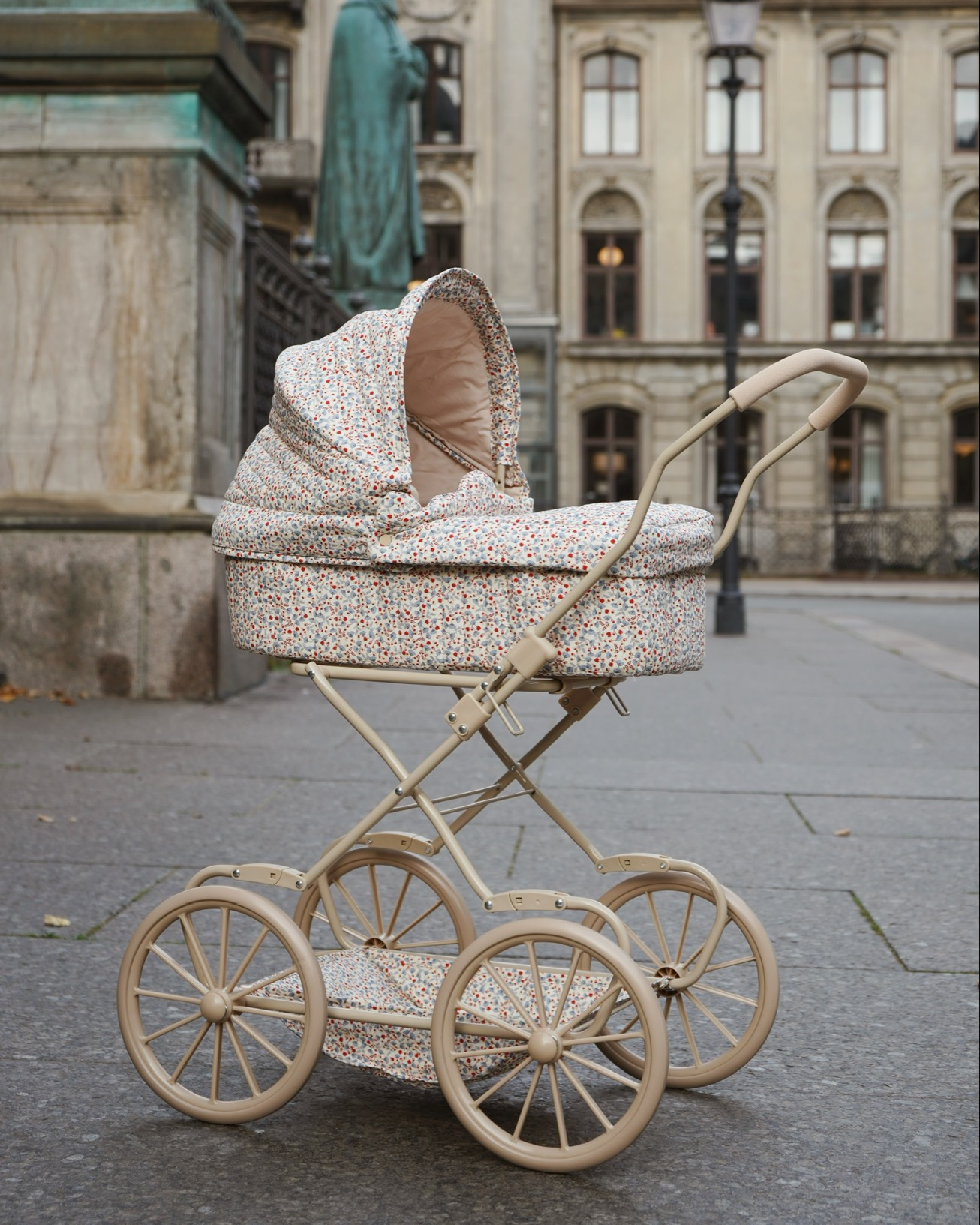 Doll Pram - Marche De Fleur