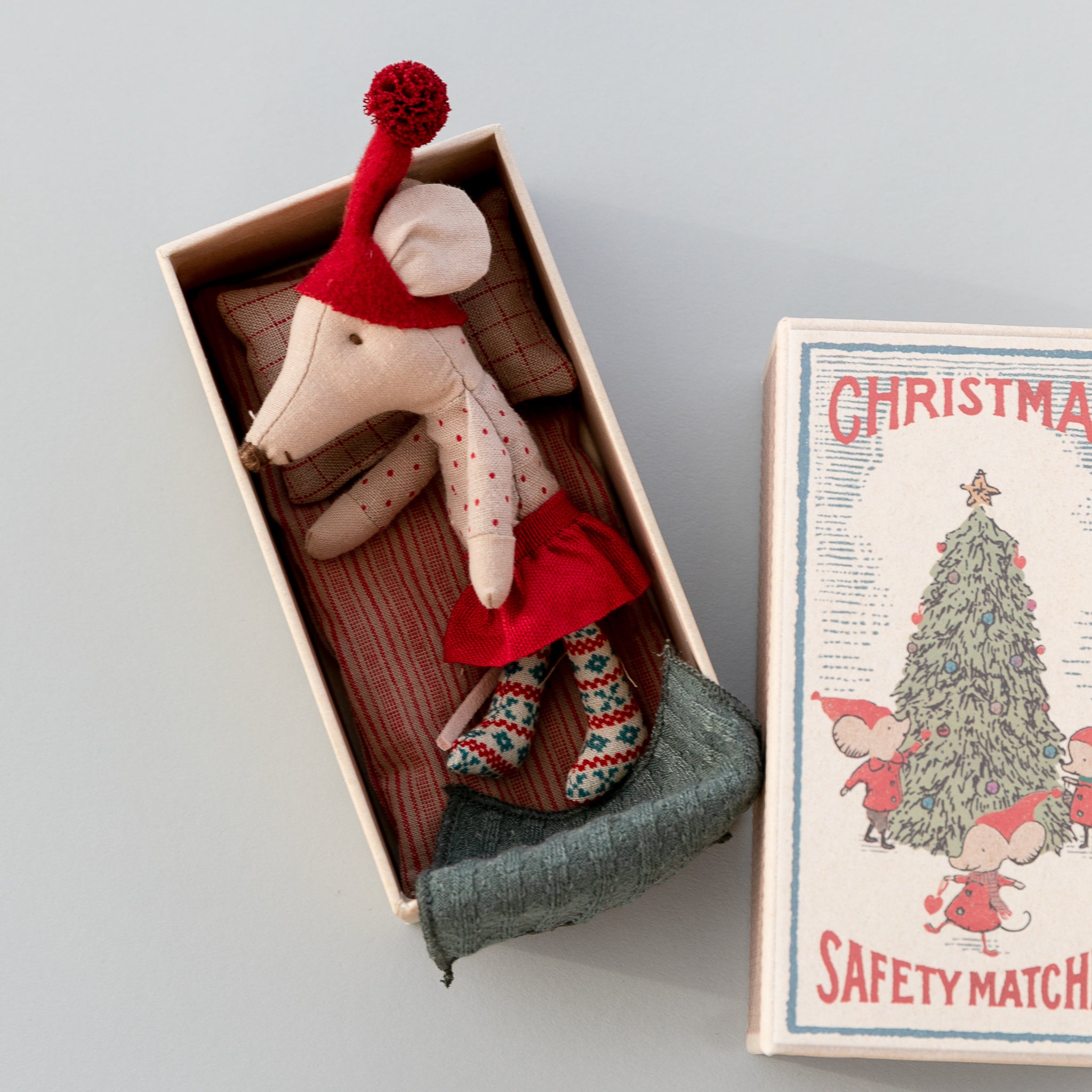 Maileg | Christmas Mouse in Matchbox