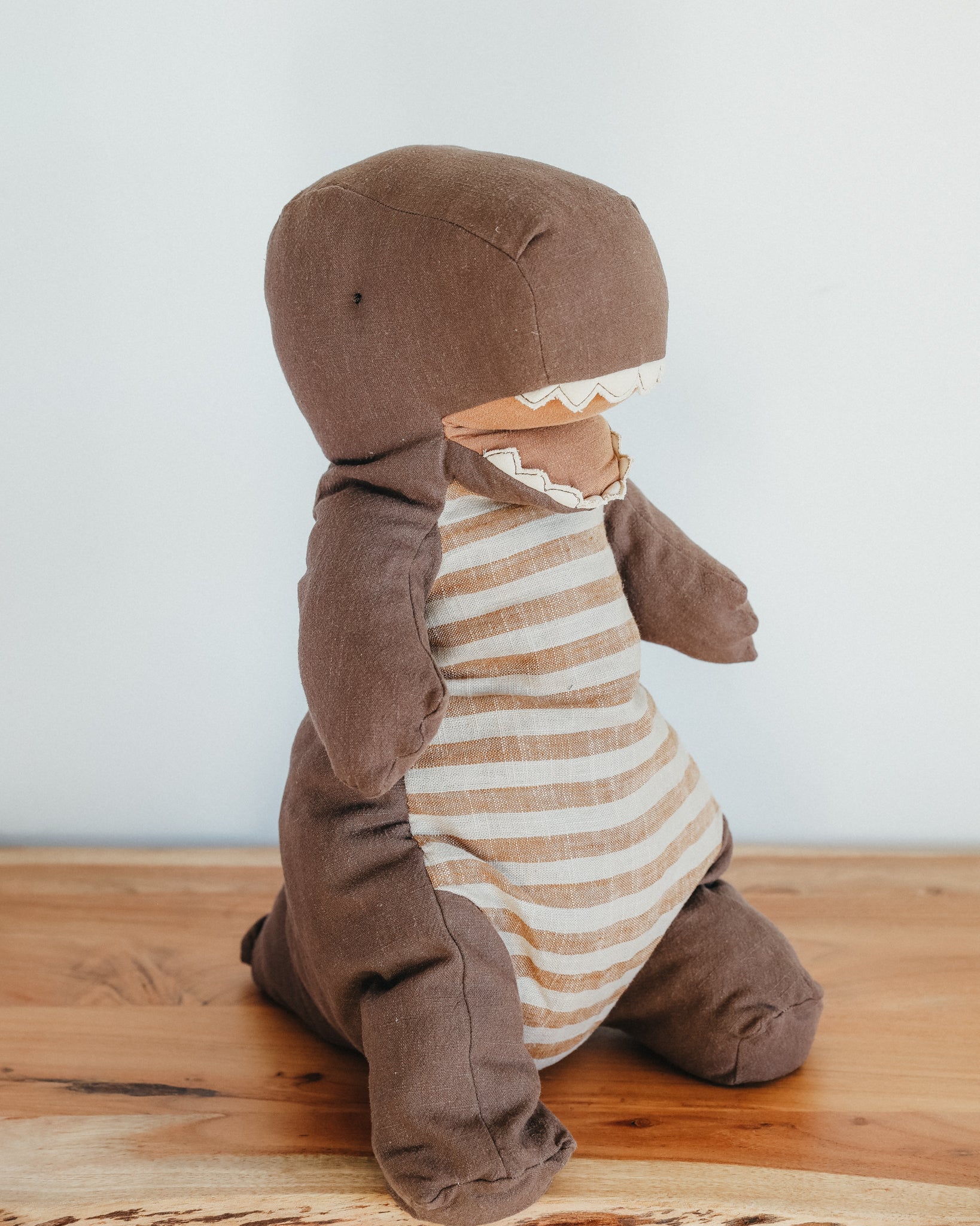 Maileg | Gantosaurus, Large - Chocolate