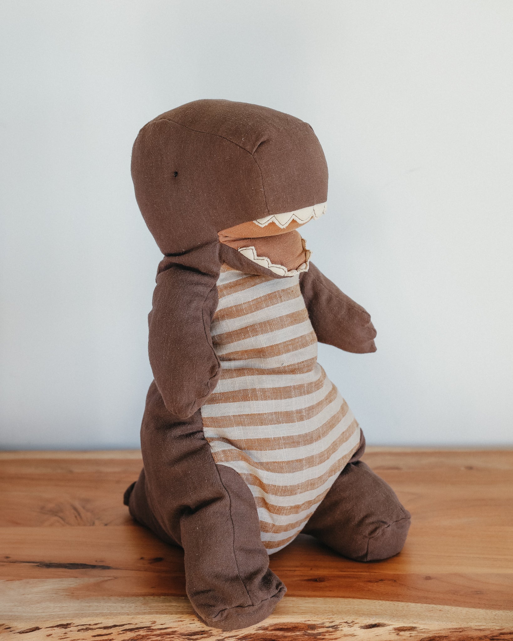 Maileg | Gantosaurus, Large - Chocolate