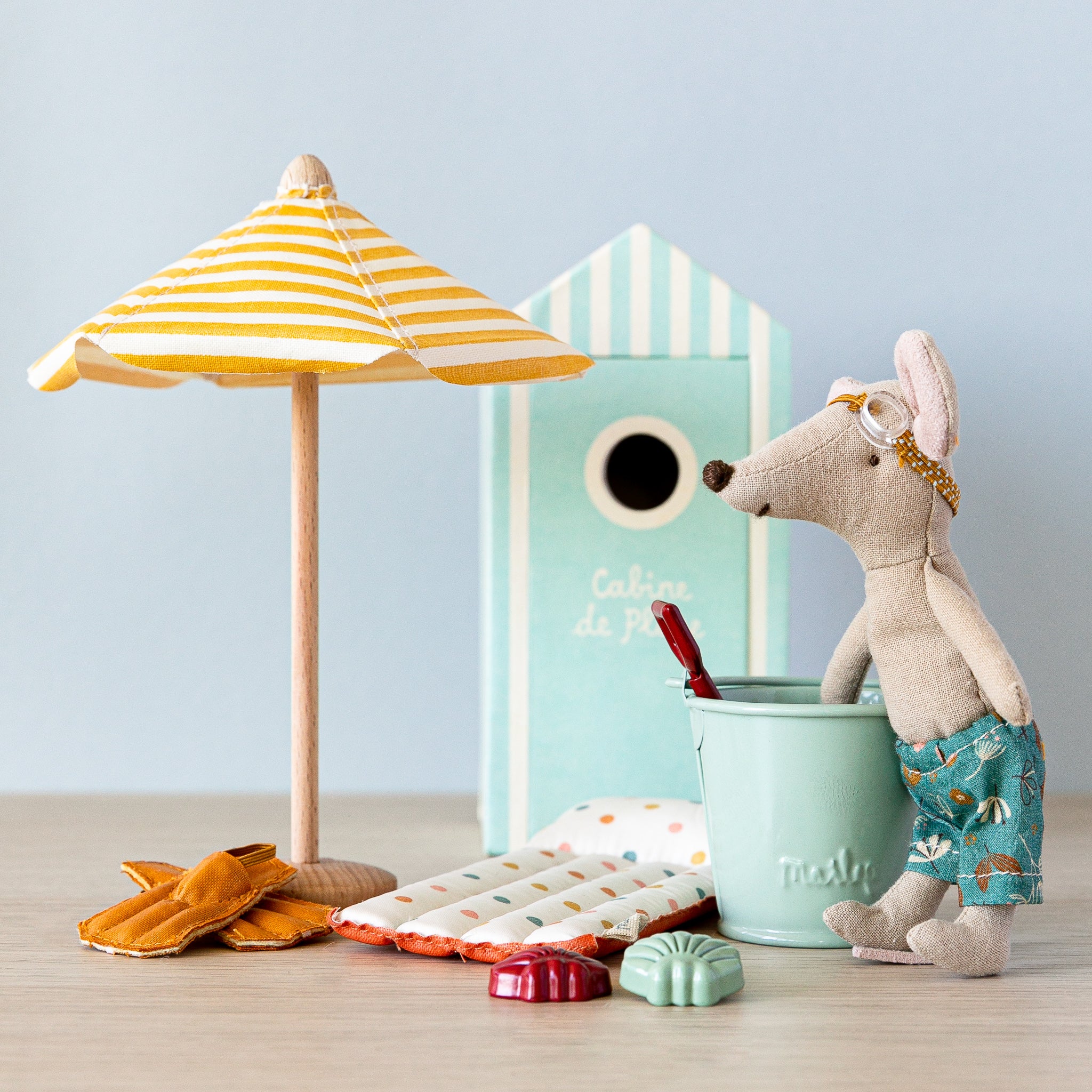 Maileg Miniature Beach Set