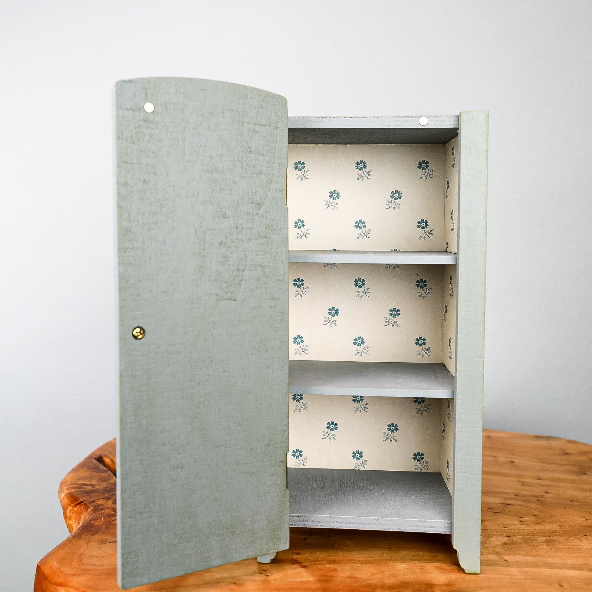 Maileg | Miniature Closet - Grey