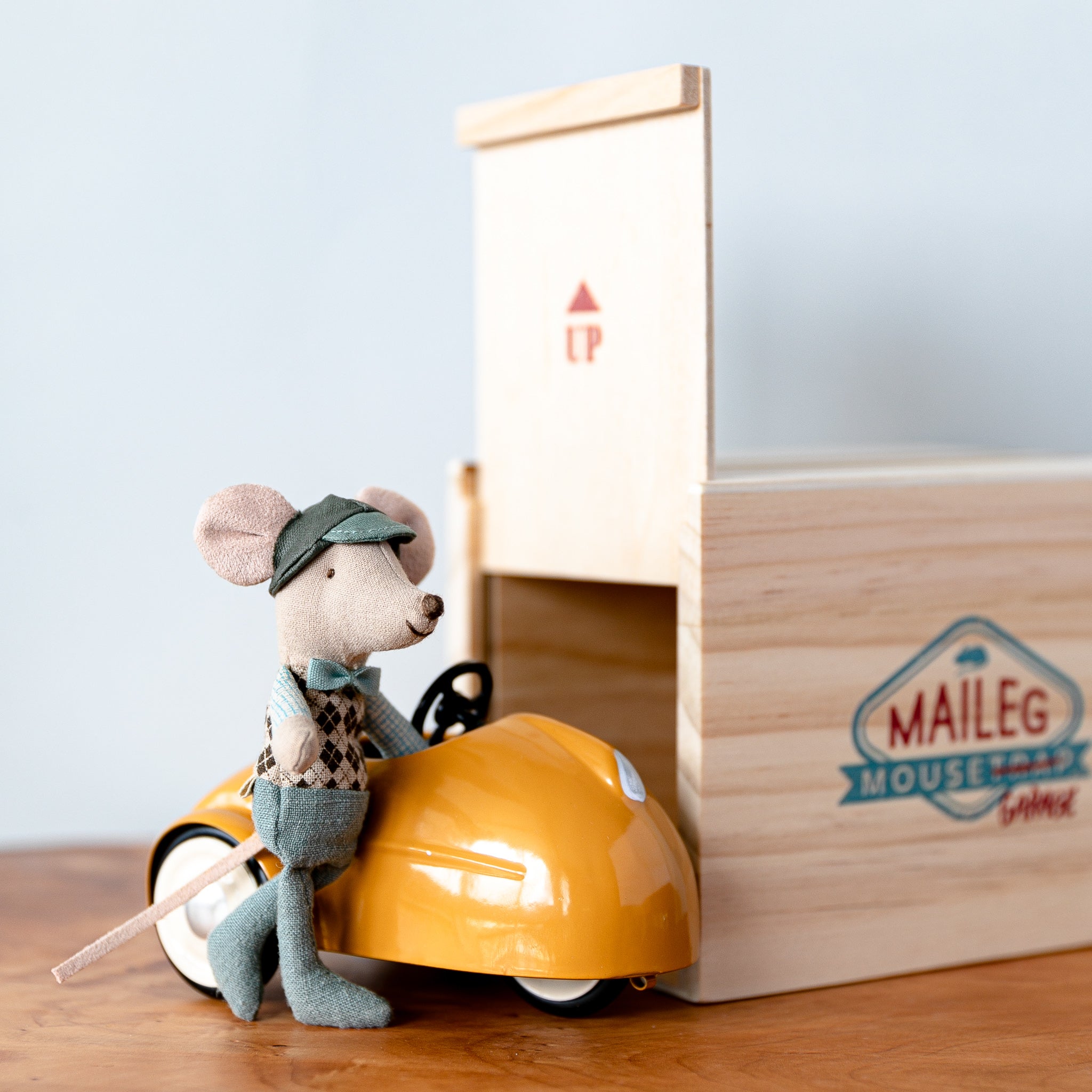 Maileg | Mouse Car with Garage