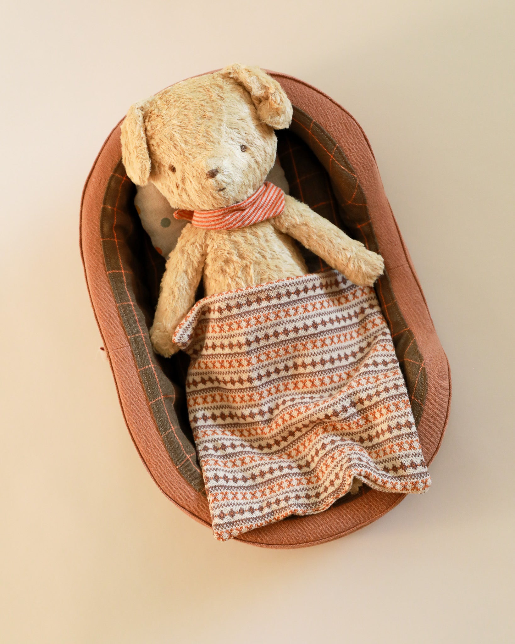 Maileg | Plush Dog with Dog Bed - Brown