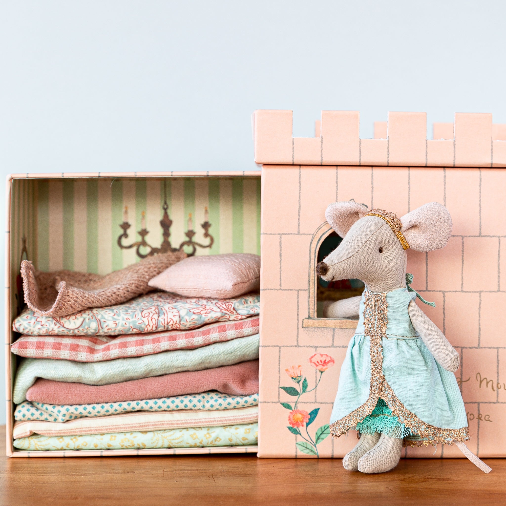Maileg | Princess and the Pea, Big Sister Mouse