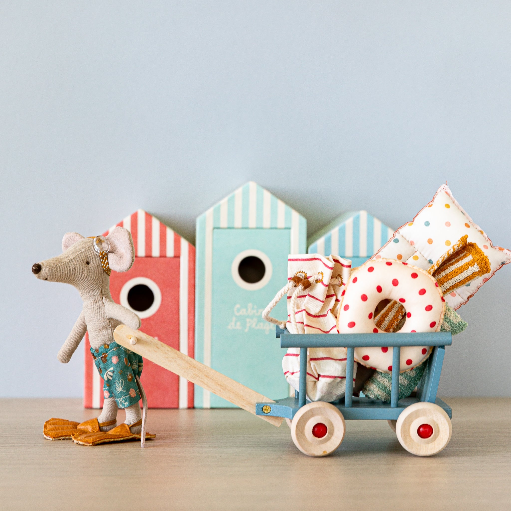 Maileg Wagon
