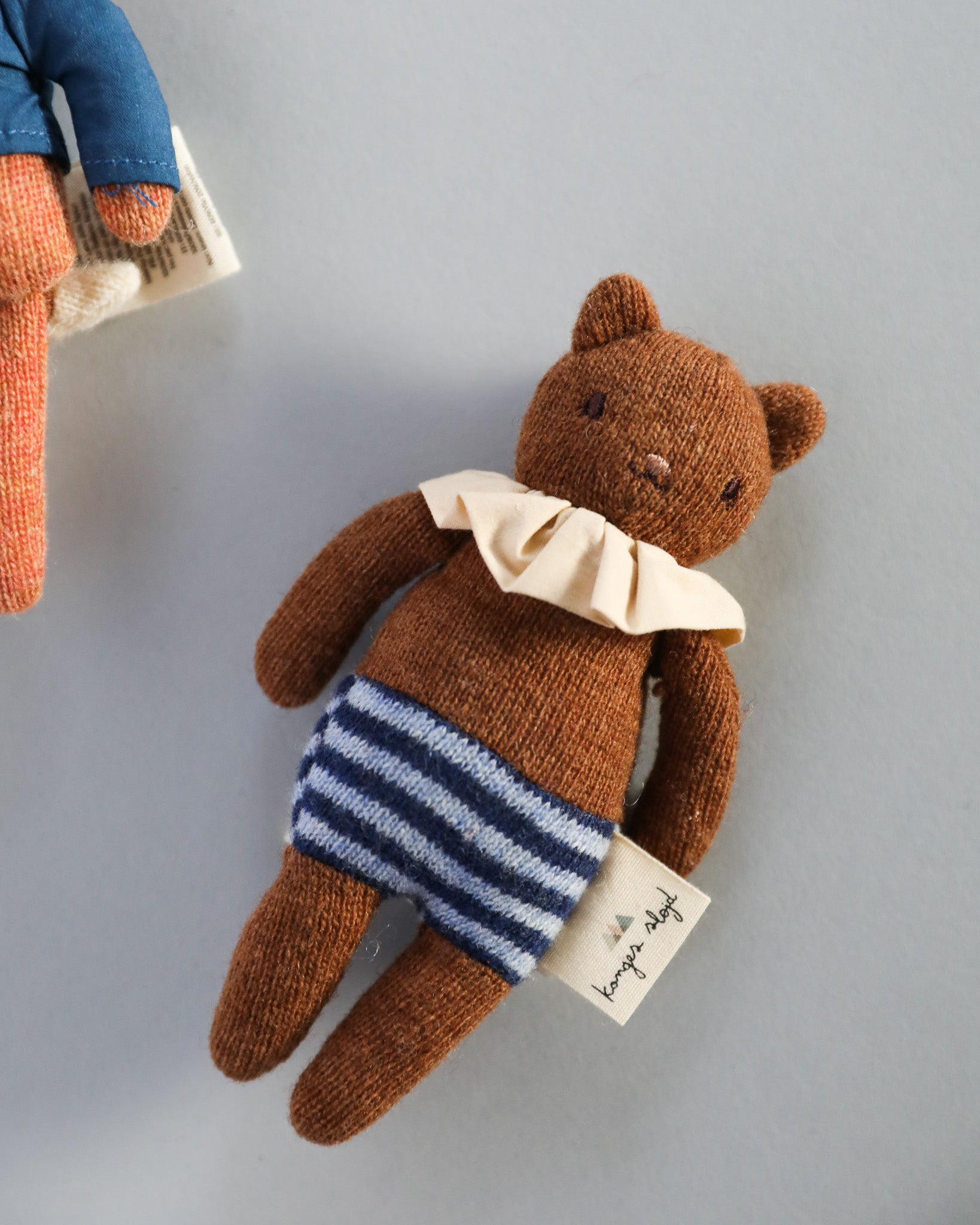 Mini Hand-Knit Foxy Friends (Pack of 2)