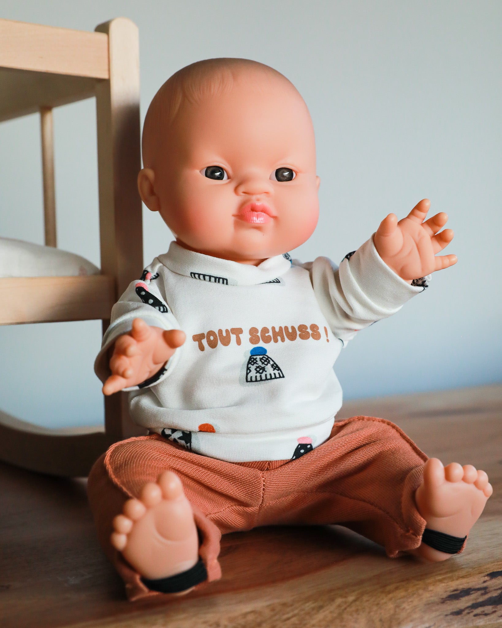 Minikane Doll Clothes | Baby Doll Sweatshirt Set Tout Shouss! - White & Brown