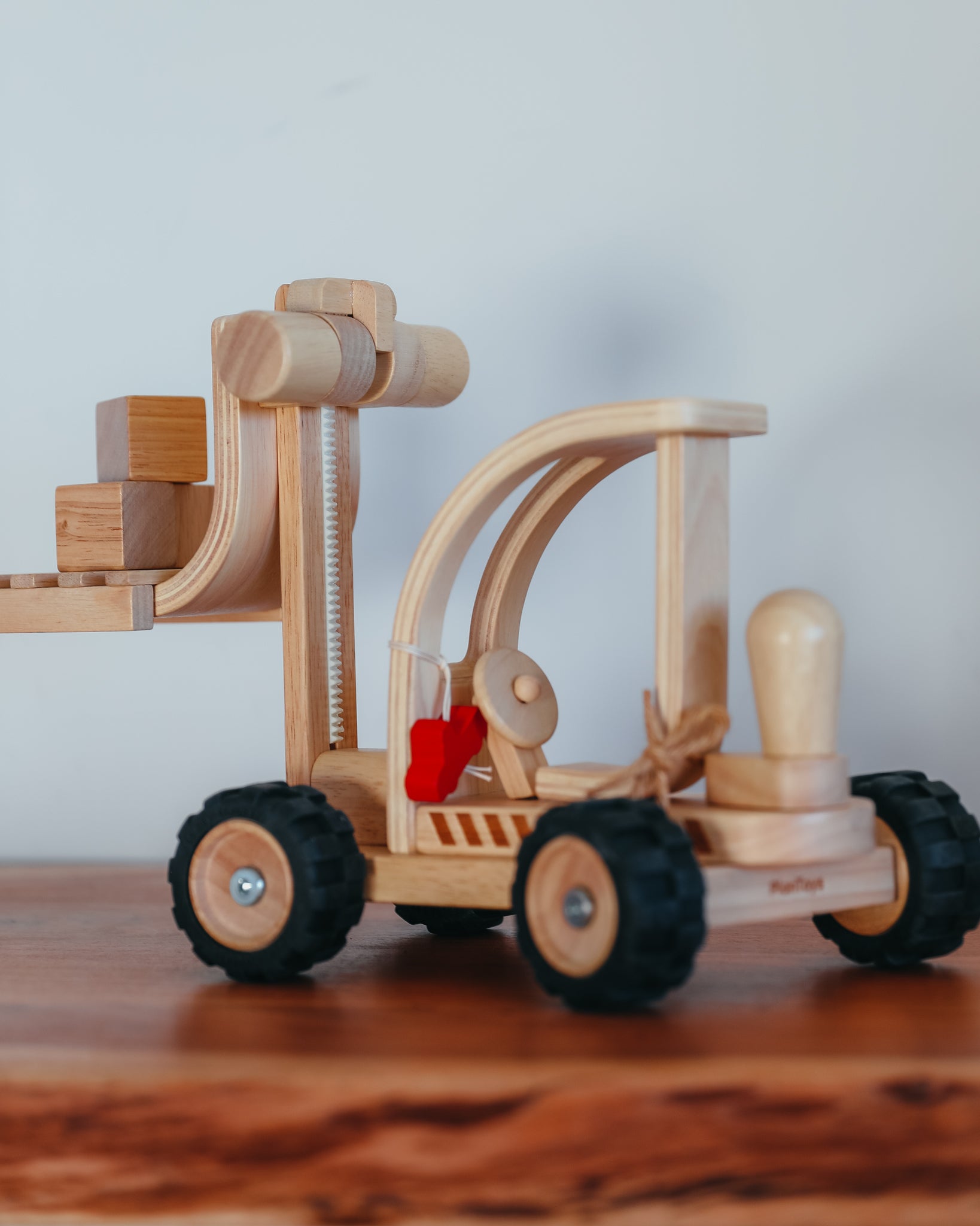 PlanToys | Toy Forklift