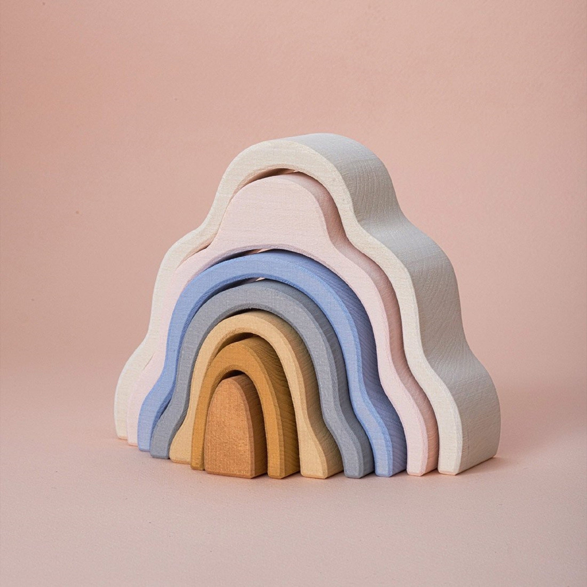 Raduga Grez | Wooden Waterfall Stacker