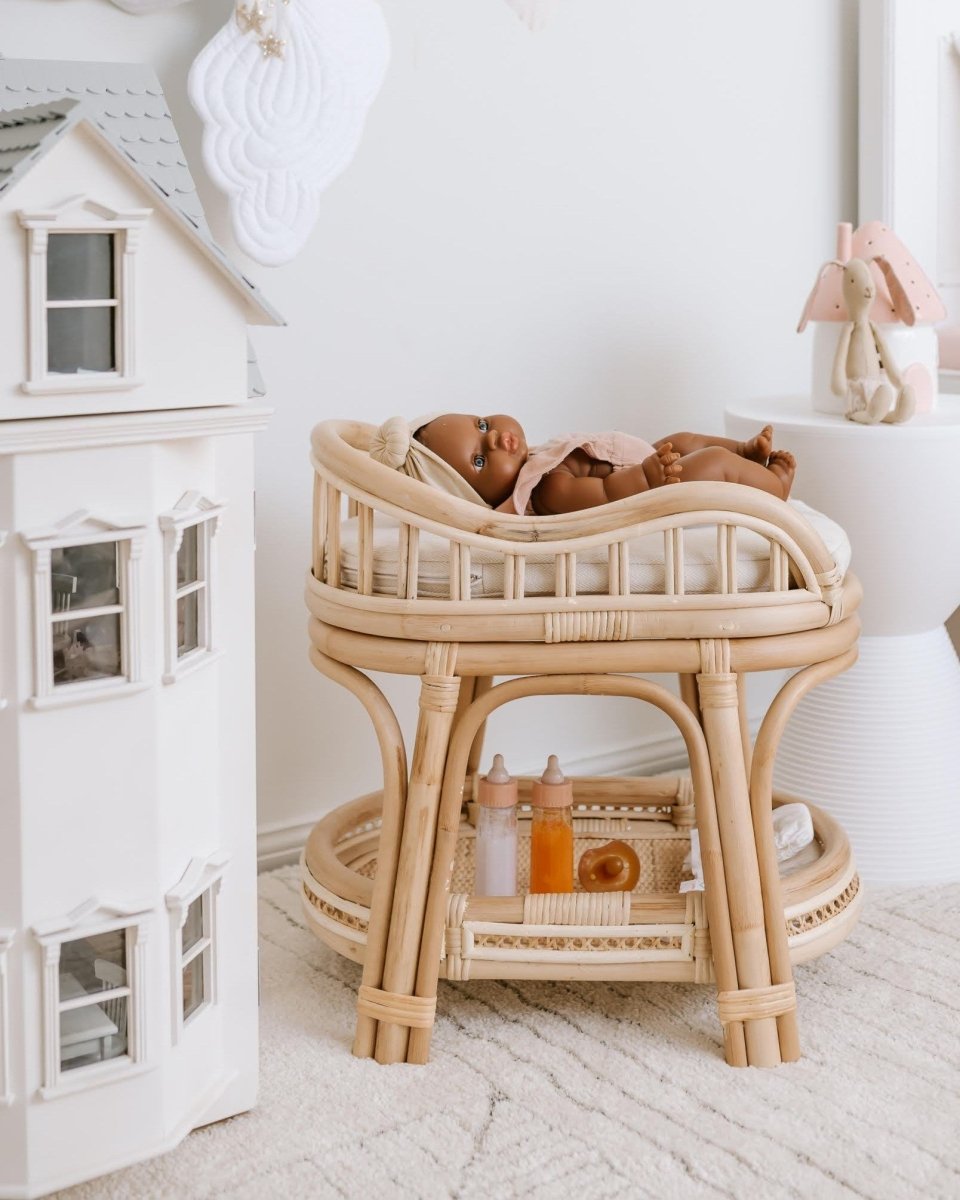 Premium play kitchen accessories featuring Tiny Harlow Magic Milk and Juice Doll Bottle Set