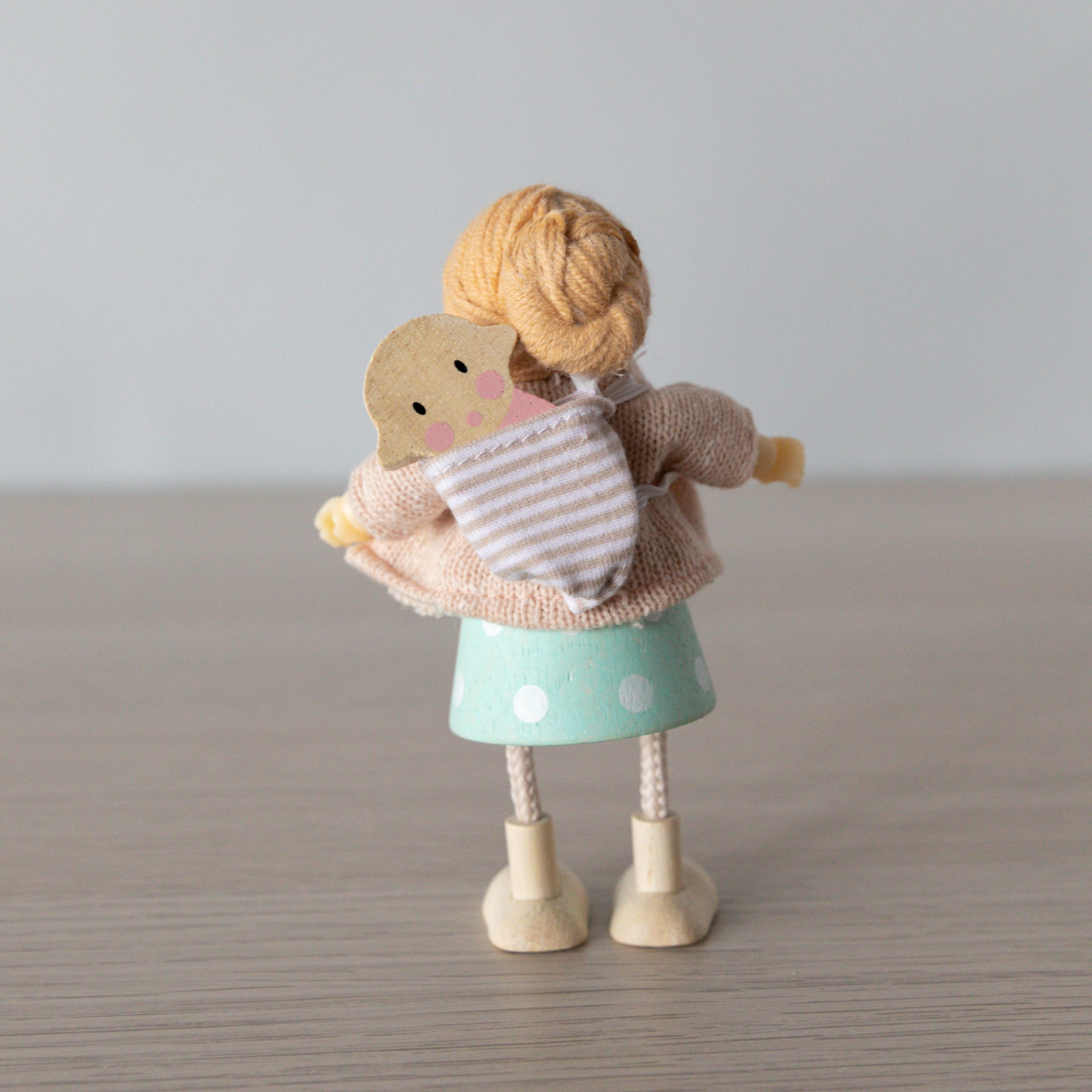Wooden Doll Family - The Goodwoods
