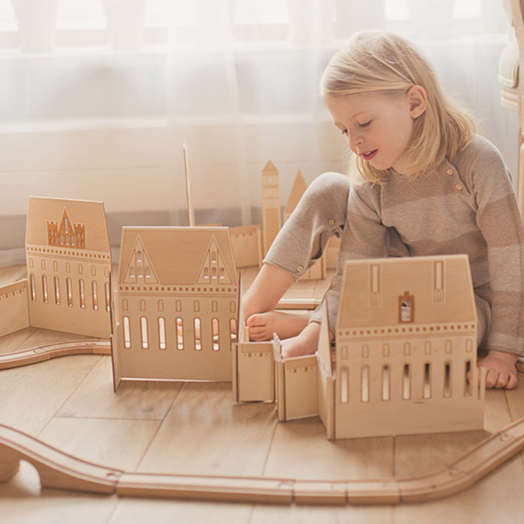 Wooden Malbork Castle Build & Play Set