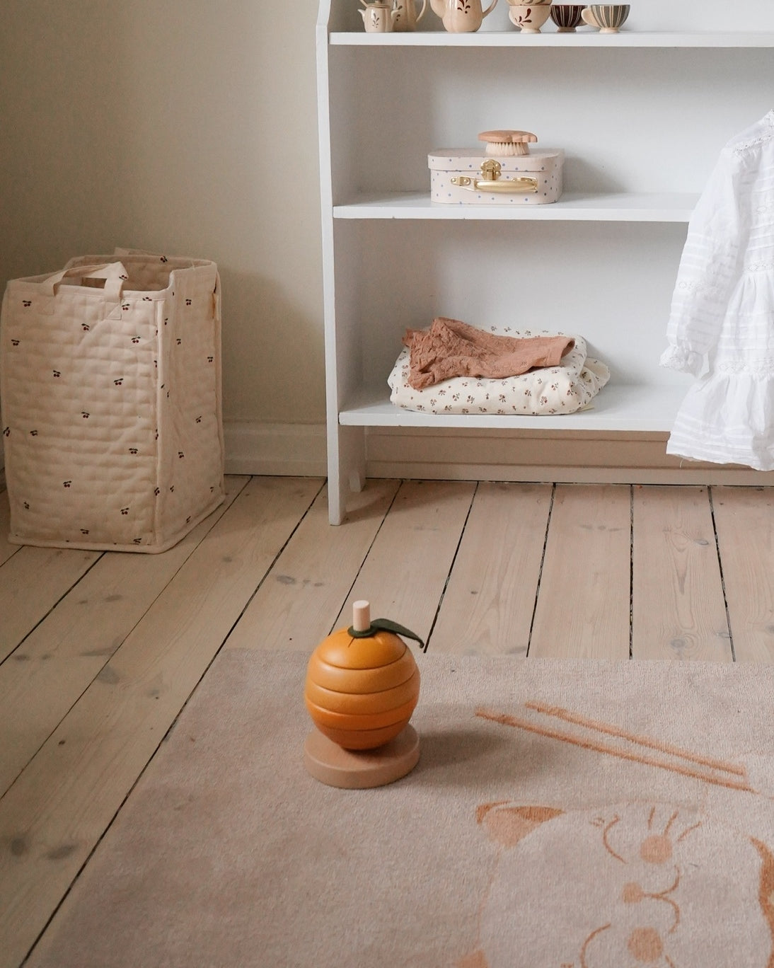 Wooden Orange Stacker