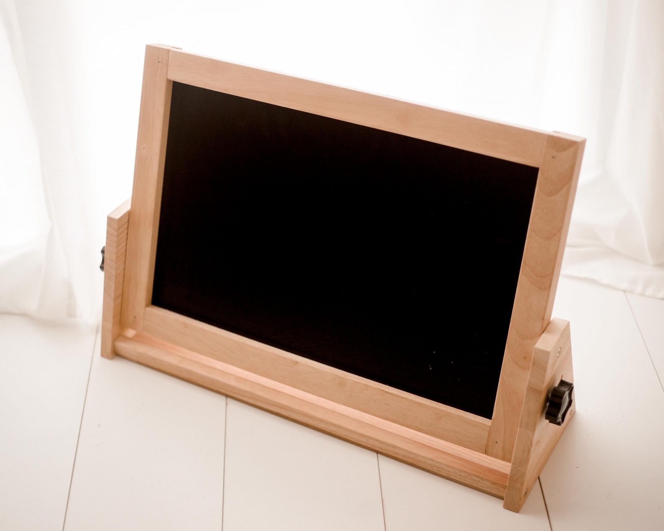 Wooden Table Easel